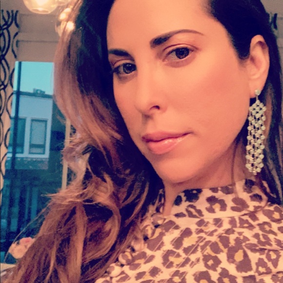 Meet your Posher, Oriana - Picture 3 of 5